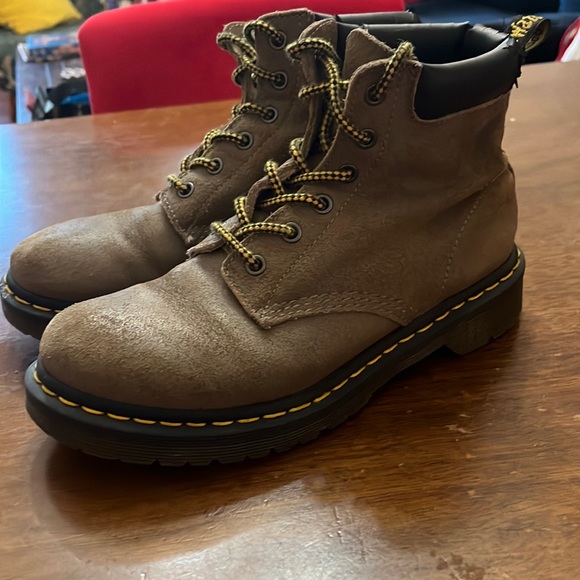 Martens 6-Eye 939 Greasy Suede Ankle Boots